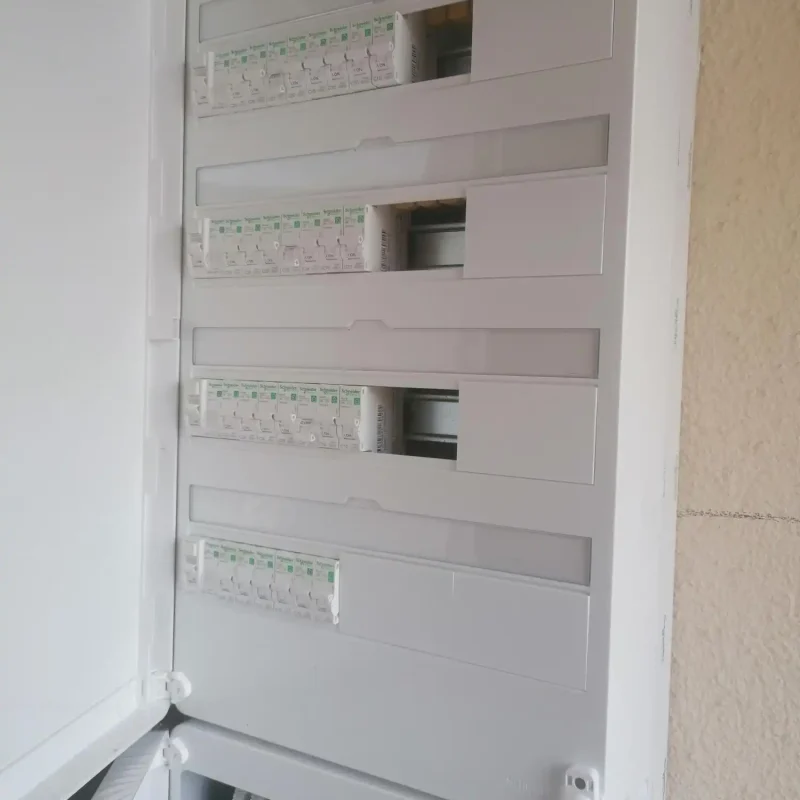 Réalisation électricité, JG Energies, plombier aux Essart-en-Bocage